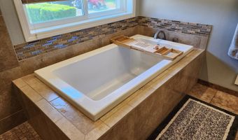 26383 S MERIDIAN Rd, Aurora, OR 97002