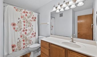 6406 157th St W, Apple Valley, MN 55124