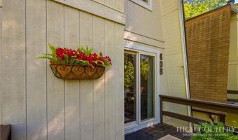 40 Hemlock Hl B, Banner Elk, NC 28604