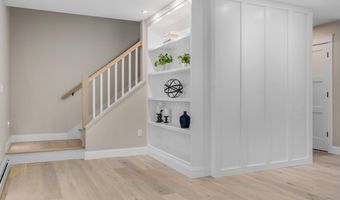 52 Woodbrey Ln, Standish, ME 04084