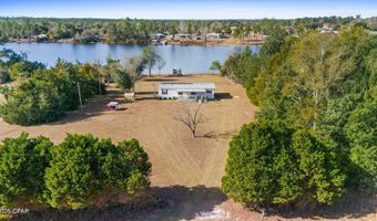 519 Mcpherson Dr, Alford, FL 32420
