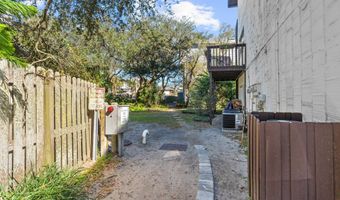 2001 SEMINOLE Rd 2001, Atlantic Beach, FL 32233