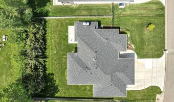 1605 N Lakeside Dr, Andover, KS 67002