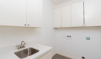 529 Country Club Dr, Alamo, TX 78516