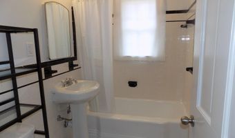 138 S ABINGDON St, Arlington, VA 22204