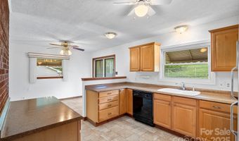 25 Baker Dr, Asheville, NC 28806