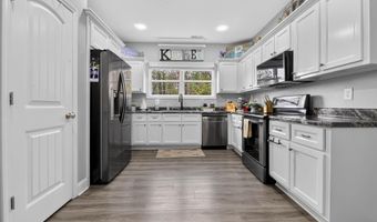 227 HOLLI Ln, Anniston, AL 36201