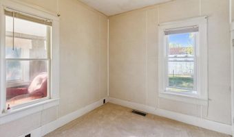 804 Hannah Ave, Alma, MI 48801