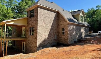 1050 E Chamberlin Dr, Asheboro, NC 27205