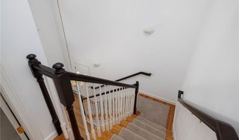 9 Spring St, Jamestown, RI 02835