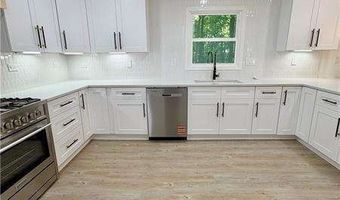 6211 Emerald Springs Dr SE, Acworth, GA 30102