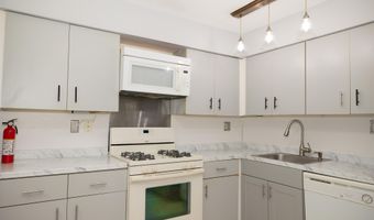 2 Oyster Bay Rd Apt D Rd 2D, Absecon, NJ 08201