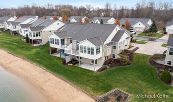 7443 Watermark Dr 32, Allendale, MI 49401