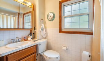 3112 N Bender Ave, Akron, OH 44319