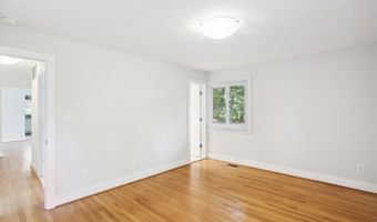 8206 STONE TRAIL Dr, Bethesda, MD 20817