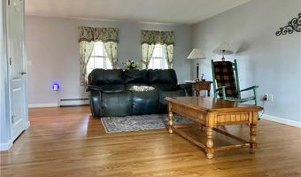 58 Rawlinson Dr, Coventry, RI 02816