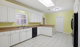 215 Old Town Ln, Brandon, MS 39042