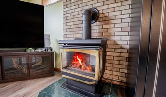 1127 5th St E, Altoona, WI 54720