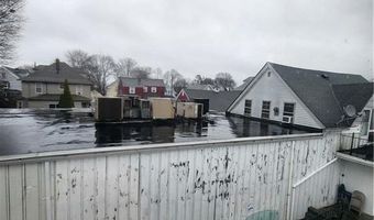28 Mary Ave, East Providence, RI 02914