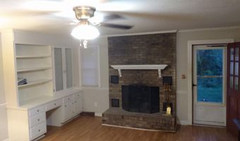3809 Robin Rd, Ayden, NC 28513