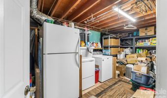 10 Oak Leaf Ln, Arden, NC 28704