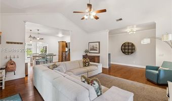 15 Palmetto Beach Dr, Bluffton, SC 29910