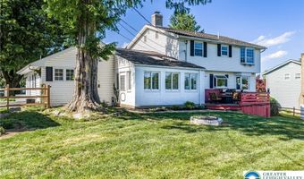 3146 Club Dr, Allentown, PA 18103