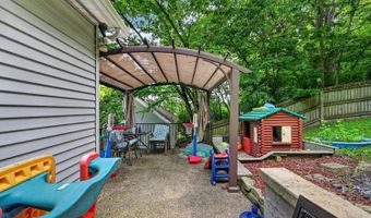 173 Market St, Aurora, IN 47001