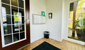 2219 NICHOLS Rd 17A, Arlington Heights, IL 60004