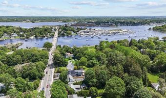112 County Rd, Barrington, RI 02806