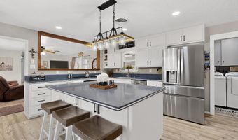 430 Abo Rd, Bosque Farms, NM 87068