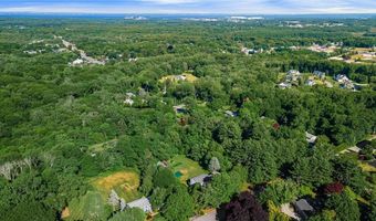 20 Adirondack Dr, East Greenwich, RI 02818