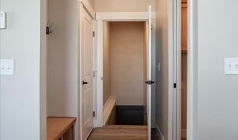 318 Lakeview Blvd, American Falls, ID 83211