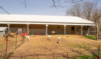 236 State Route Y, Arcola, MO 65603