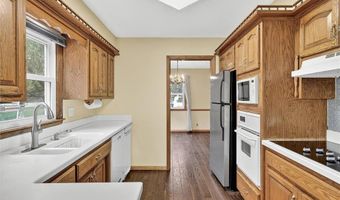 8949 Rosewood Ln N, Maple Grove, MN 55369