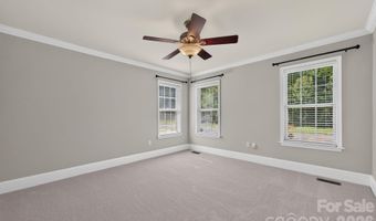 1323 Carolyn Dr, Charlotte, NC 28205