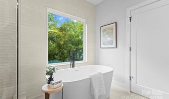 1613 Umstead St, Charlotte, NC 28205