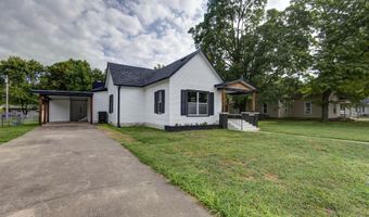 311 W Pleasant St, Aurora, MO 65605