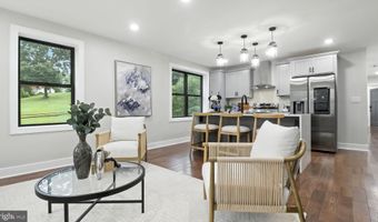 2256 HIGH St SE 4, Washington, DC 20020