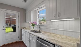 3775 STONEHILL Dr, Bartlett, TN 38135