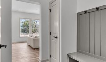 314 Rockers Dr, Baldwin City, KS 66006