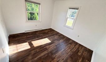 94 Conanicus Rd, Narragansett, RI 02882