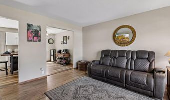 7370 158th St W, Apple Valley, MN 55124