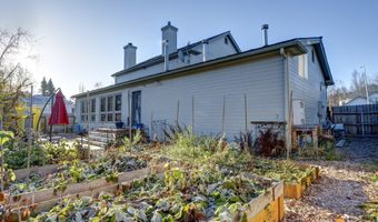 7521 Labrador Cir, Anchorage, AK 99502