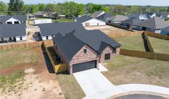 1900 Yellowstone Dr, Barling, AR 72923