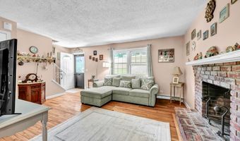 116 Homestead Ln 116, Brookfield, CT 06804