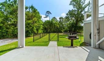 5004 Oak St, Bay St. Louis, MS 39520