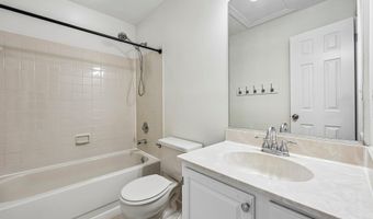 21208 HEDGEROW Ter, Ashburn, VA 20147