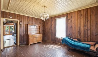 674 E Bay Ave, Barnegat, NJ 08005