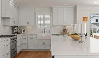 365 Shoemaker Ln, Solana Beach, CA 92075